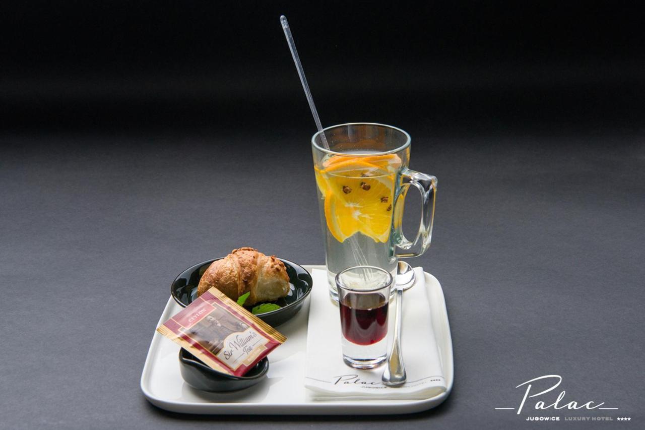 Hotel Palac Jugowice วาลบ์จิก ภายนอก รูปภาพ